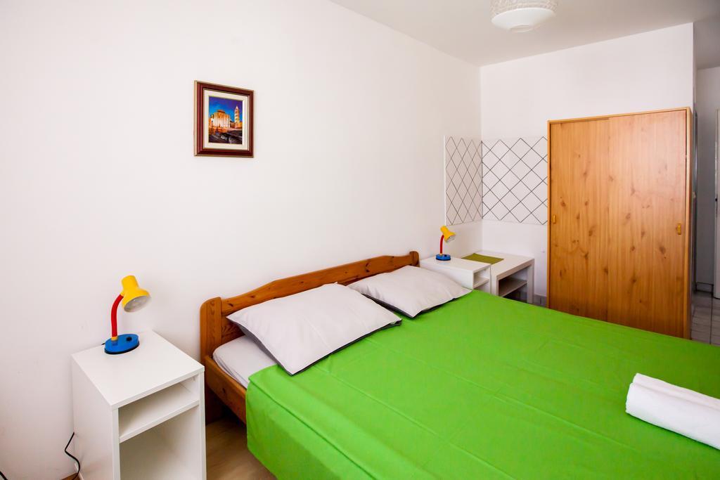 Friendly People'S Guest House Задар Екстериор снимка