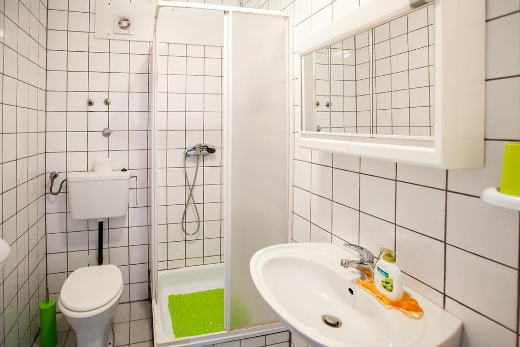 Friendly People'S Guest House Задар Екстериор снимка